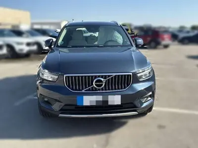 Usado Volvo XC40 Inscription 129 CV (94 kW) 2021 Blanco SUV