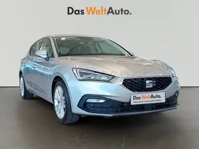 Begagnad Seat Leon Style 150 HK (110 kW) 2024 Grå Sedan