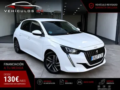 Usado Peugeot 208 Allure 102 CV (75 kW) 2021 Blanco Utilitario