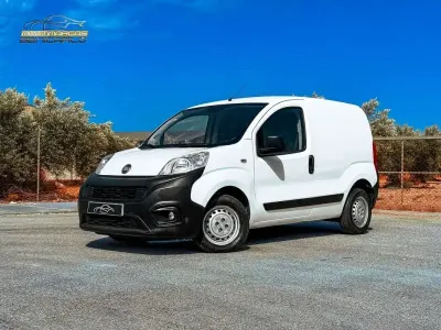 Usado Fiat Fiorino 82 CV (60 kW) 2017 Blanco Monovolumen