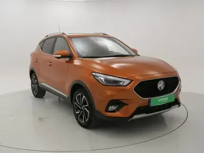 Usado MG ZS Luxury 111 CV (81 kW) 2023 Naranja SUV