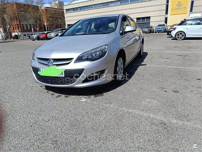 Usado Opel Astra Excellence 110 CV (80 kW) 2016 Gris / plata Berlina