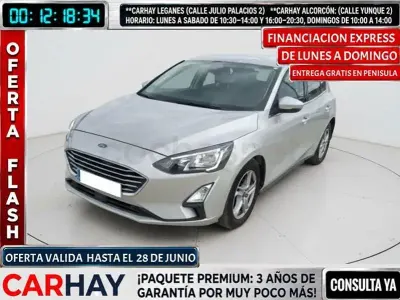 Usado Ford Focus Trend 125 CV (91 kW) 2021 Gris / plata Berlina