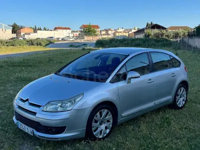 Usado Citroën C4 Exclusive 110 CV (80 kW) 2006 Gris / plata Berlina