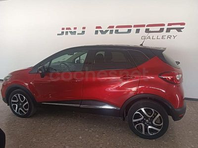 Usado Renault Captur Zen 90 CV (66 kW) 2017 Granate SUV