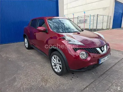 Usado Nissan Juke Acenta 110 CV (80 kW) 2015 Granate SUV