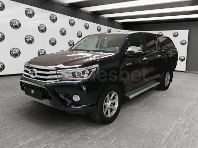 Käytetty Toyota HiLux 150 HP (110 kW) 2017 Musta Nouto