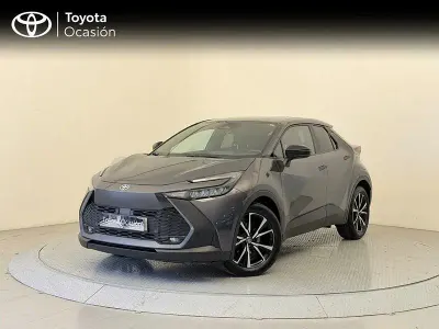 Käytetty Toyota C-HR Advance 140 HP (102 kW) 2024 Harmaa Katumaasturi