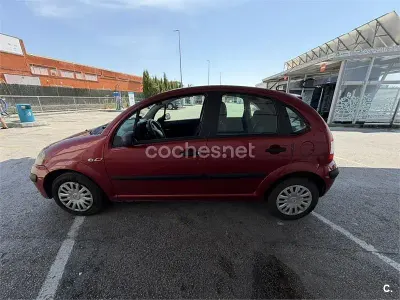 Usado Citroën C3 70 CV (51 kW) 2007 Rojo Berlina