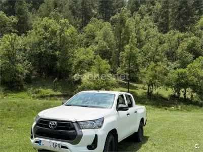 Usado Toyota HiLux 150 CV (110 kW) 2022 Blanco Pickup/Camioneta