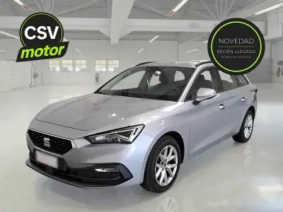 Usado Seat Leon Style 116 CV (85 kW) 2022 Gris Utilitario
