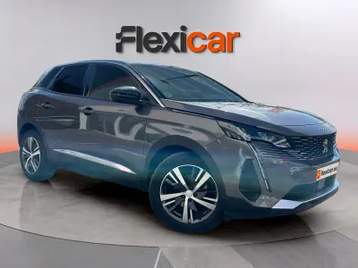 Usado Peugeot 3008 Allure 131 CV (96 kW) 2023 Gris SUV