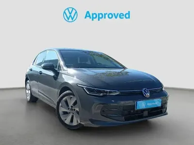 Usado VW Golf VIII 115 CV (84 kW) 2025 Gris Berlina