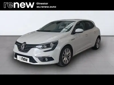 Usado Renault Mégane Zen 140 CV (102 kW) 2019 Blanco Berlina