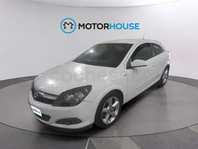 Usado Opel Astra GTC Sport 100 CV (73 kW) 2007 Blanco Berlina