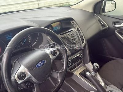 Usado Ford Focus Titanium 115 CV (84 kW) 2014 Blanco Berlina