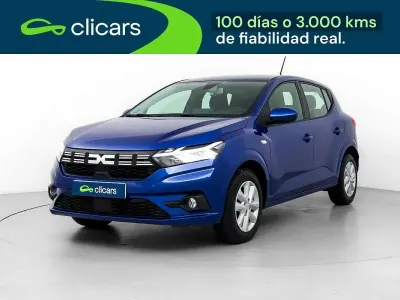 Usado Dacia Sandero Essentiel 101 CV (74 kW) 2023 Azul Utilitario