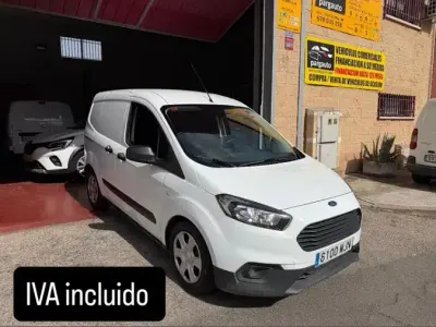Usado Ford Transit Courier Ambiente 100 CV (73 kW) 2023 Blanco Van