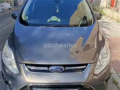 Usado Ford Grand C-Max Titanium 140 CV (102 kW) 2013 Beige Monovolumen