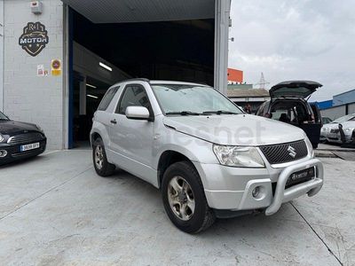 Usado Suzuki Grand Vitara 94 CV (69 kW) 2005 Gris / plata SUV