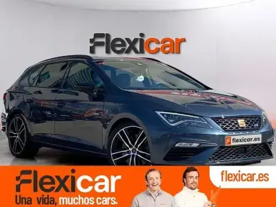 Usado Seat Leon 4Drive 300 CV (220 kW) 2021 Gris