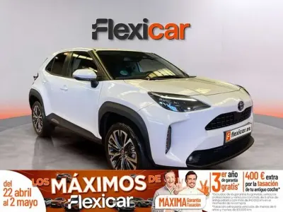 Używany Toyota Yaris Cross Style 116 KM (85 kW) 2023 Biały SUV