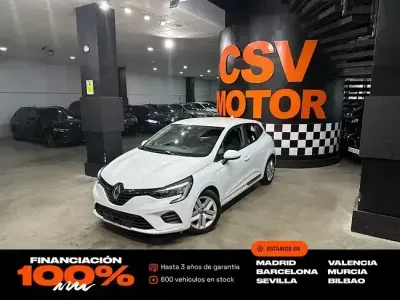 Używany Renault Clio V Intens 141 KM (103 kW) 2022 Biały Sedan/Limuzyna