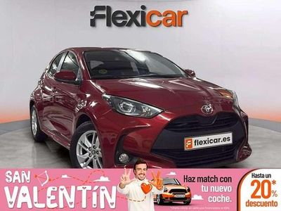 Usado Toyota Yaris Edition 125 CV (91 kW) 2022 Rojo Utilitario