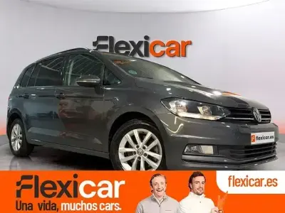 Usado VW Touran Advance 115 CV (84 kW) 2017 Blanco Monovolumen