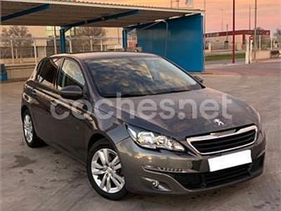 Usado Peugeot 308 Active 120 CV (88 kW) 2017 Gris / plata Berlina