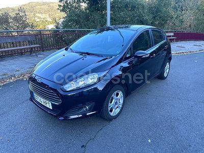 Negro Usado 2013 Ford Fiesta Trend Berlina | 7200 € (Un poco caro)