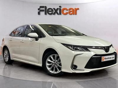 Usado Toyota Corolla Sol 110 CV (80 kW) 2023 Blanco Berlina
