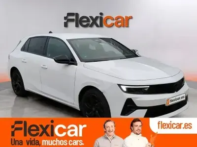 Usado Opel Astra Elegance 130 HP (95 kW) 2023 Branco Citadino