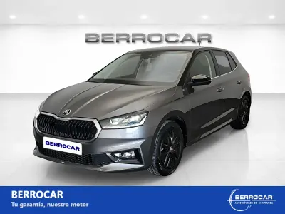 Usado Skoda Fabia Style 95 CV (69 kW) 2023 Gris Utilitario