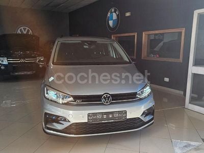 Usado VW Touran R-line 150 CV (110 kW) 2024 Gris / plata Monovolumen
