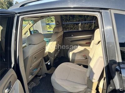 Negro Usado 2007 Ssangyong (KGM) Rodius Monovolumen | 5500 € (Precio justo)