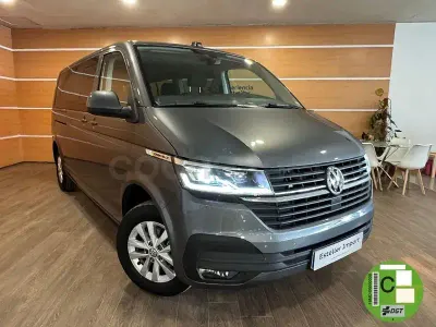 Usado VW Caravelle 150 CV (110 kW) 2023 Gris / plata Van