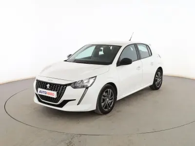 Usado Peugeot 208 Active 101 CV (74 kW) 2022 Blanco Utilitario