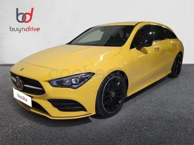Usado Mercedes CLA200 Shooting Brake 150 CV (110 kW) 2020 Amarillo Familiar