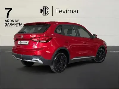 Usado MG ZS 197 HP (144 kW) 2025 Vermelho SUV