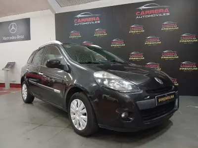 Usado Renault Clio Authentique 75 CV (55 kW) 2009 Negro Familiar