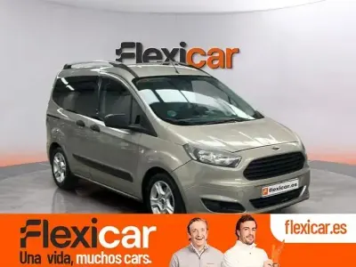 Begagnad Ford Tourneo Courier Trend 100 HK (73 kW) 2018 Gul Minibuss