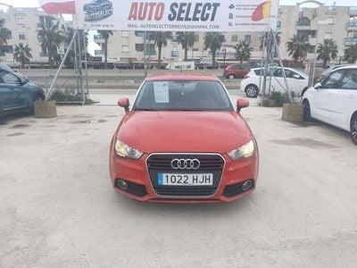 Usado Audi A1 Ambition 105 CV (77 kW) 2012 Rojo Utilitario