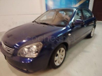 Usado Kia Magentis Active 140 CV (102 kW) 2009 Azul Berlina