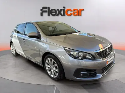 Usado Peugeot 308 Style 131 CV (96 kW) 2020 Gris Berlina