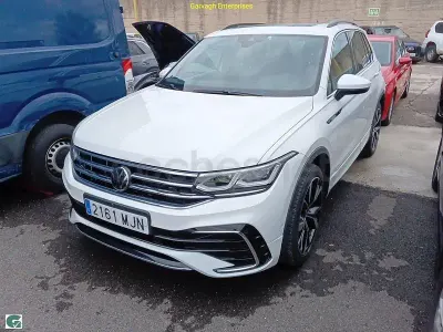 Usado VW Tiguan R-line 200 CV (147 kW) 2023 Blanco SUV