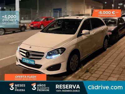 Usado Mercedes B220 170 CV (125 kW) 2019 Blanco Monovolumen