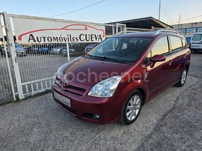 Usado Toyota Corolla Verso Sol 116 CV (85 kW) 2004 Granate Monovolumen