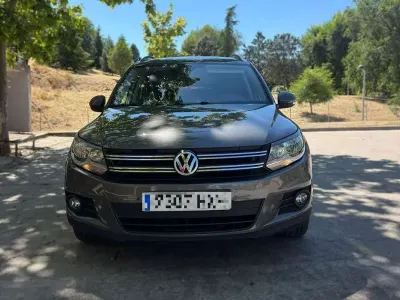 Usado VW Tiguan 110 CV (80 kW) 2014 Gris SUV