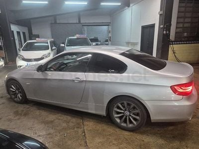 Usado BMW 320 184 CV (135 kW) 2011 Gris / plata Coupe